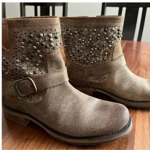 Frye chocolate Veronica booties